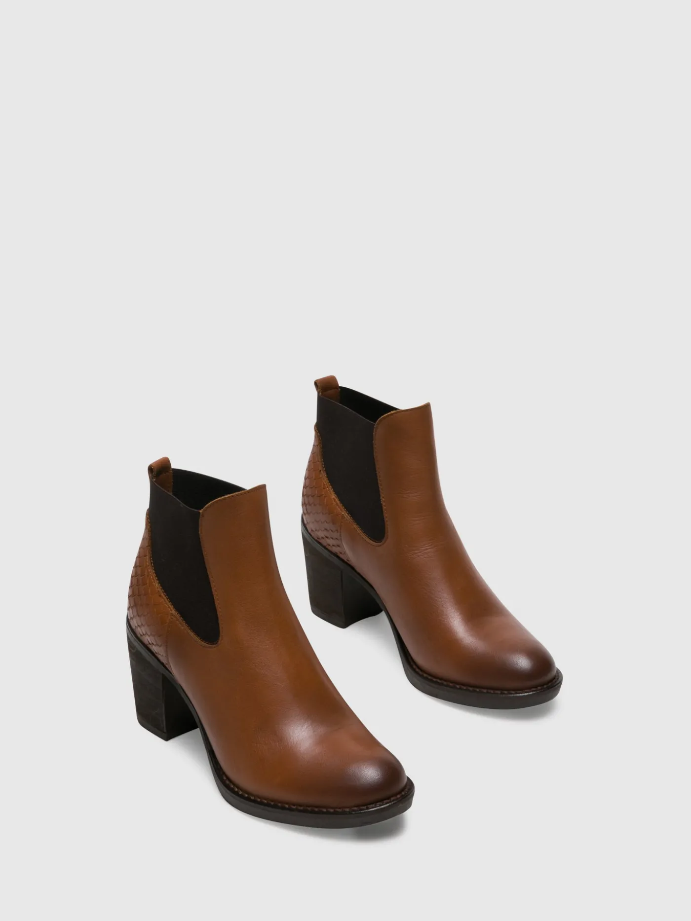 Shop Botins Chelsea em Camel MULHER Botins