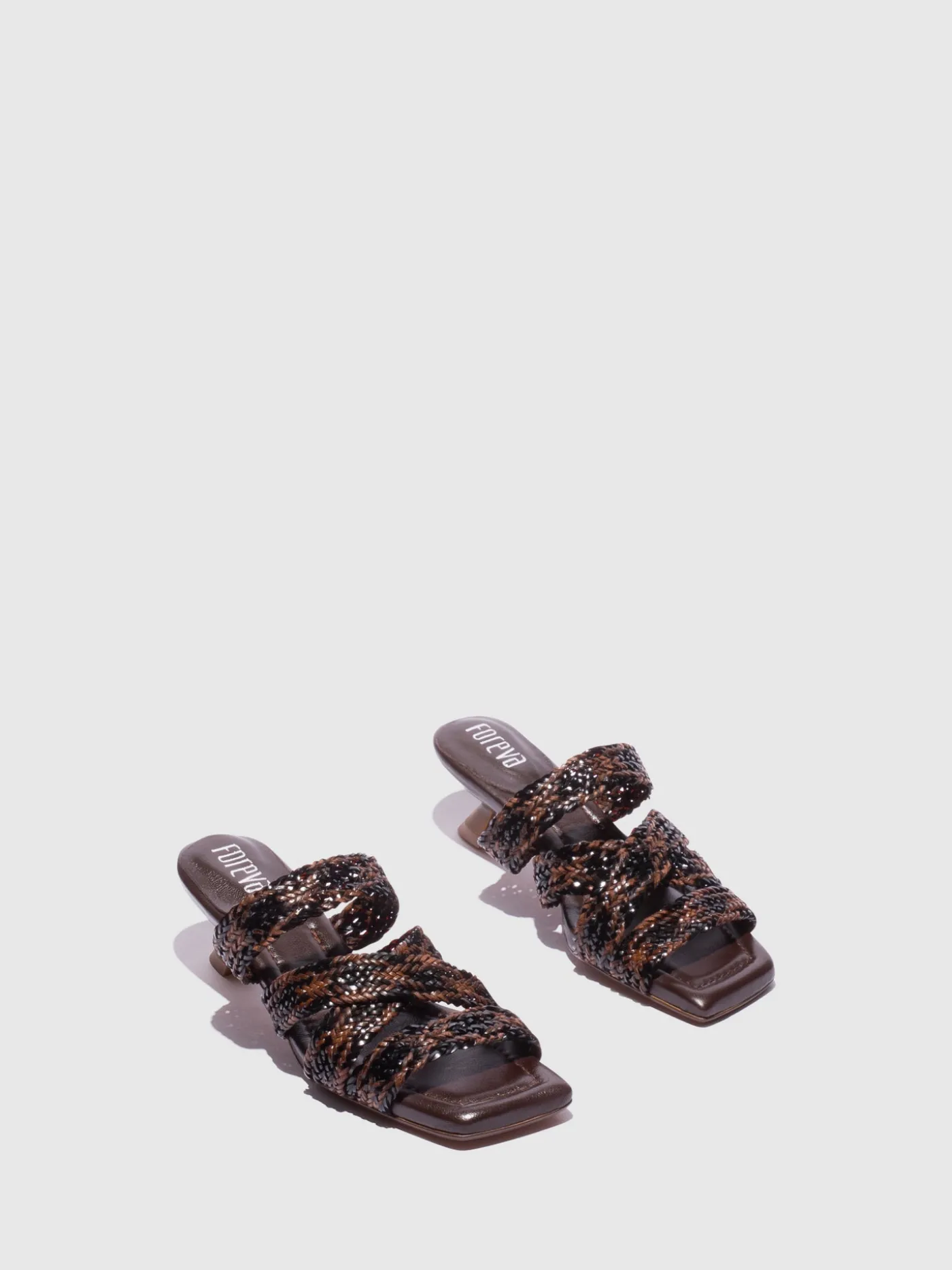 Clearance Mules de Salto Grosso em MULHER Mules